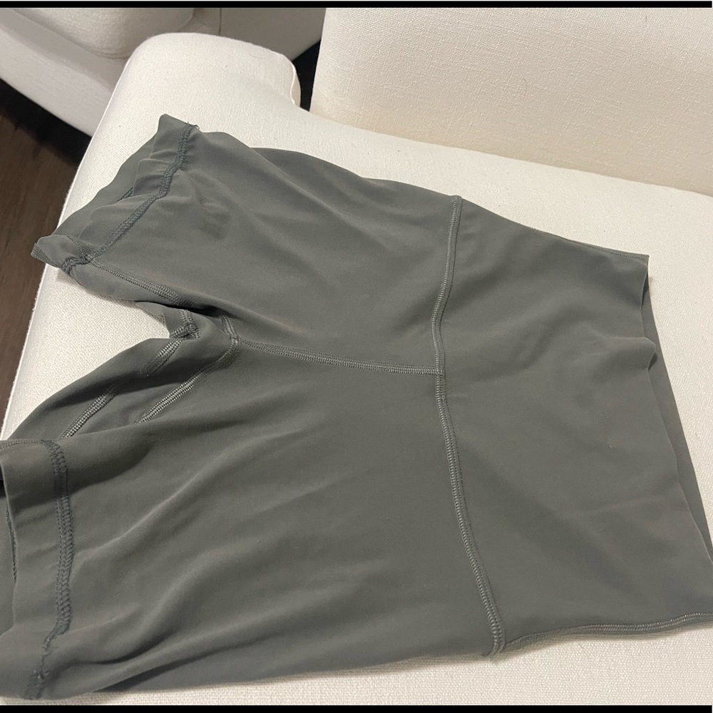 Lulu lemon size 4, length 6 align shorts grey sage